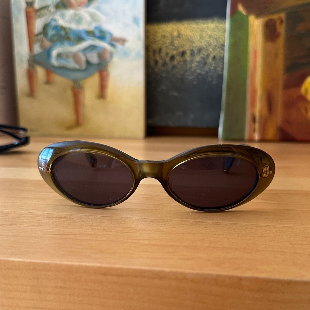 2000s vintage Gucci shades